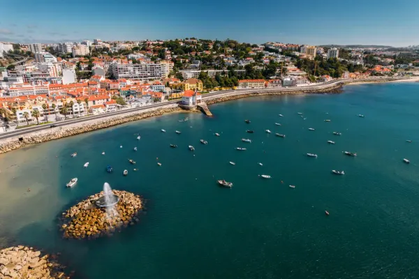 Living in Oeiras: Lisbon’s Coastal Sweet Spot for Smart Buyers, Families & Remote Workers